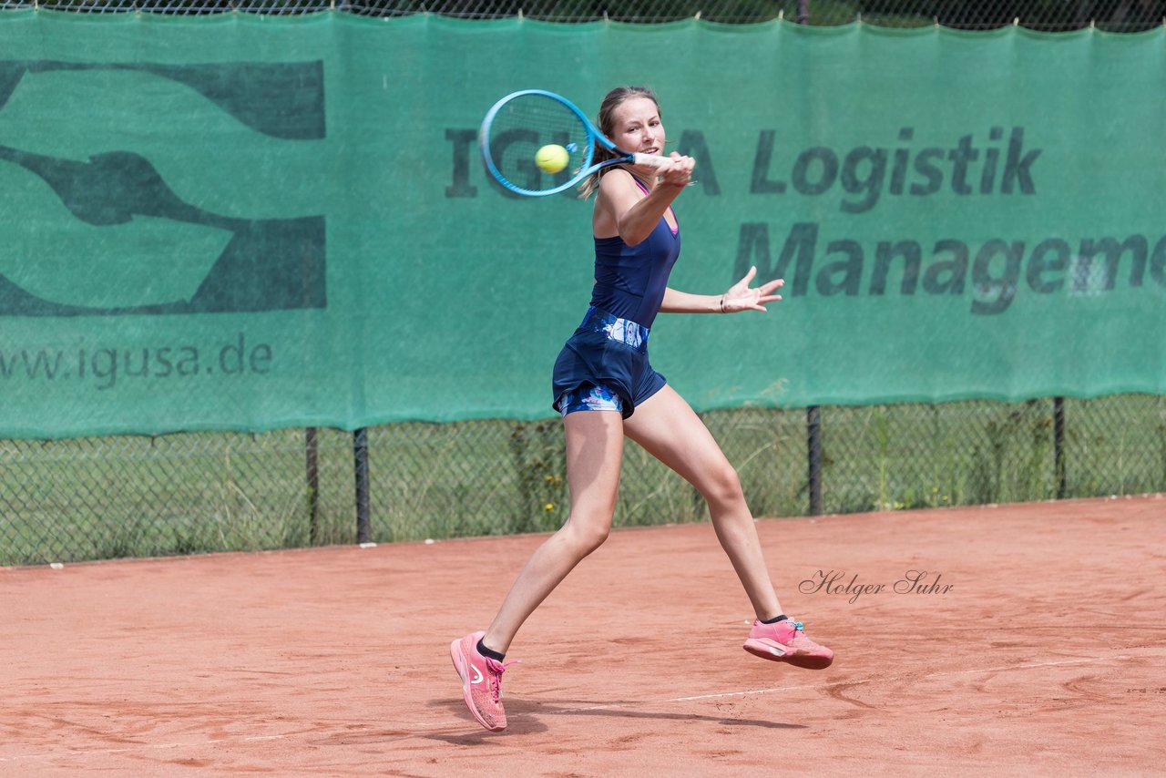 Laura Pesickova 122 - Celler Open